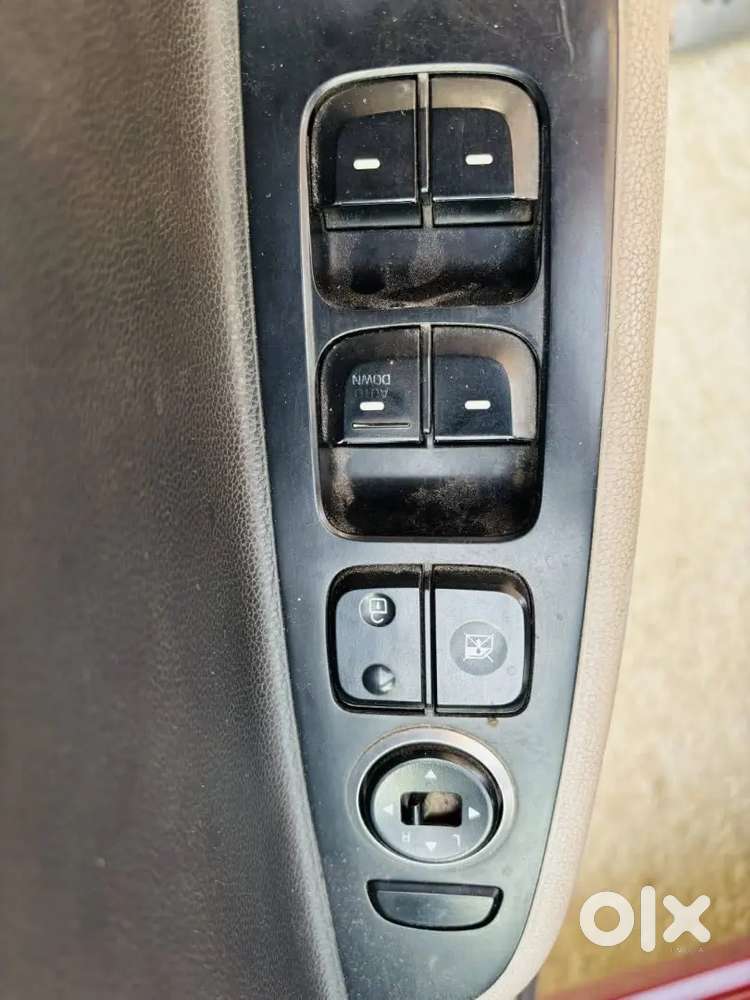 Hyundai Grand I10 2015 Petrol 95000 Km Driven