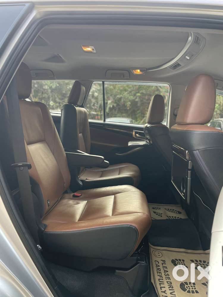 Toyota Innova Crysta 2.8 Zx At 7 Seater, 2018, Diesel