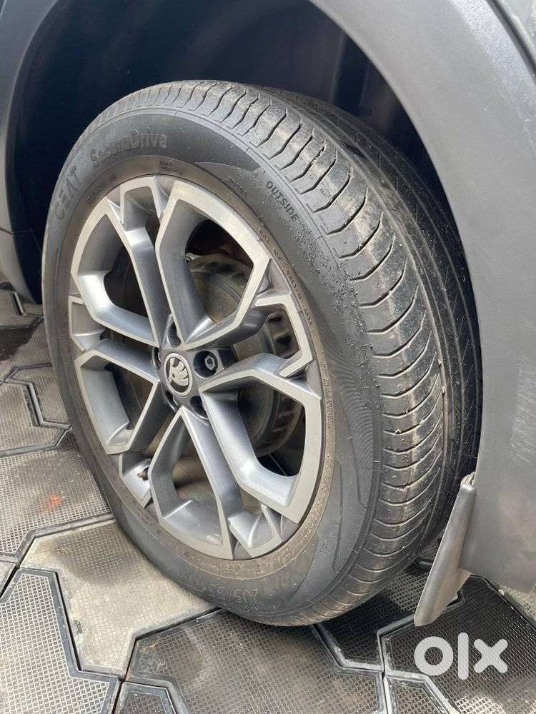 Skoda Kushaq 1.0 Tsi Style At (6 Airbags), 2024, Petrol