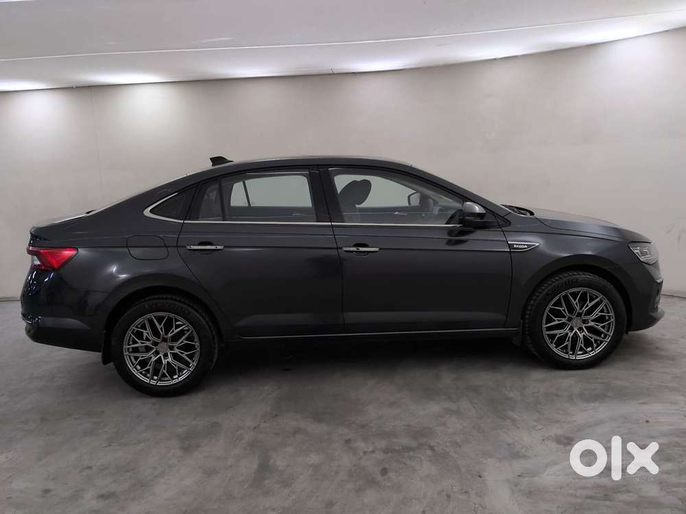 Skoda Slavia Style 1.0l Tsi At, 2022, Petrol