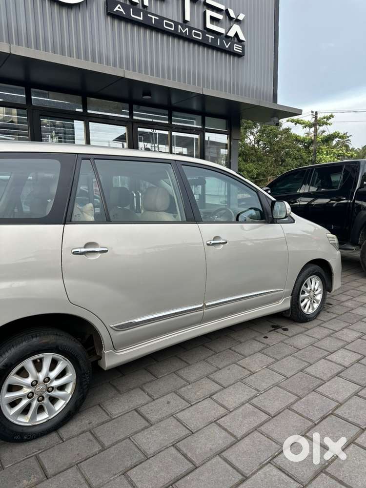 Toyota Innova Diesel 2014