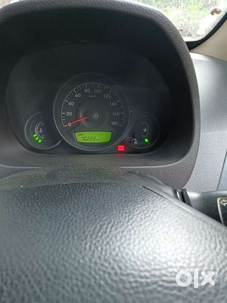 Hyundai Eon 2015 Petrol 70200 Km Driven Urgent Sale