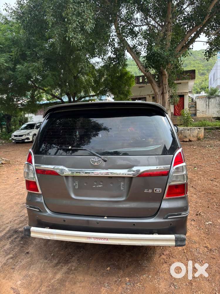 Toyota Innova 2012 Km Driven