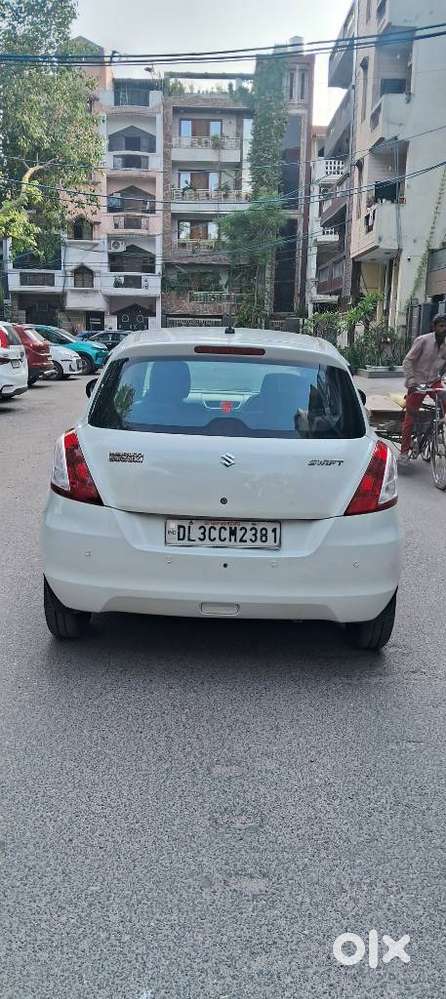 Maruti Suzuki Swift Lxi Optional-o, 2017, Cng & Hybrids