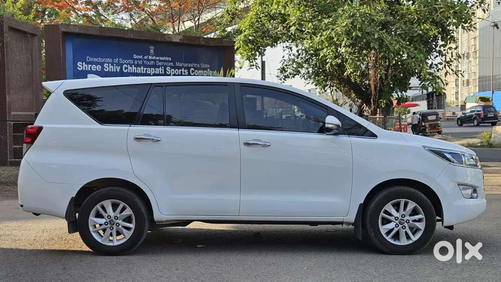 Toyota Innova Crysta 2.4 V 7 Str, 2017, Diesel