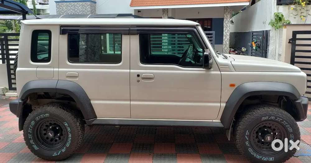 Maruti Suzuki Jimny Alpha Mt (2023)