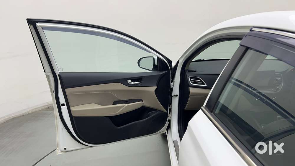 Hyundai Verna 1.5 S Plus Petrol Mt, 2022, Petrol