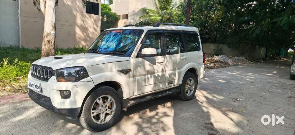 Mahindra Scorpio S10, 2017, Diesel