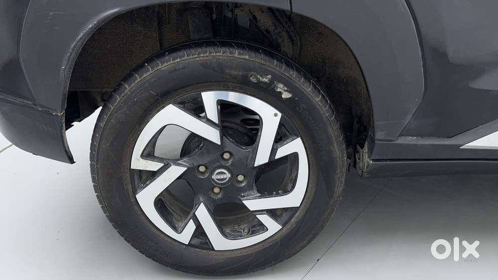 Nissan Magnite 1.0 Xv Premium Turbo Cvt (o), 2023, Petrol