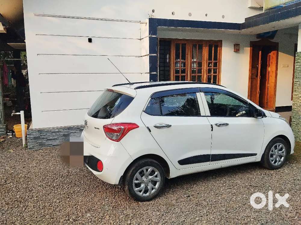 Hyundai Grand I10 Sportz 2018 Petrol 37000 Km Driven