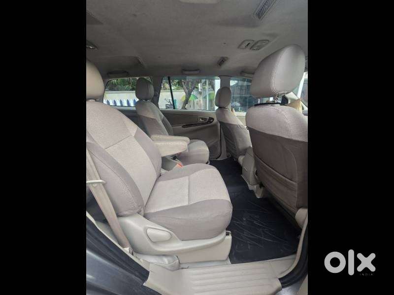 Toyota Innova 2.5 Vx (diesel) 7 Seater Bs Iv, 2013, Diesel