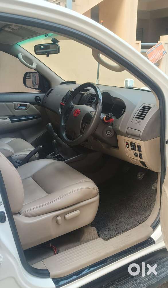 Toyota Fortuner 3.0 4x4 Manual, 2013, Diesel