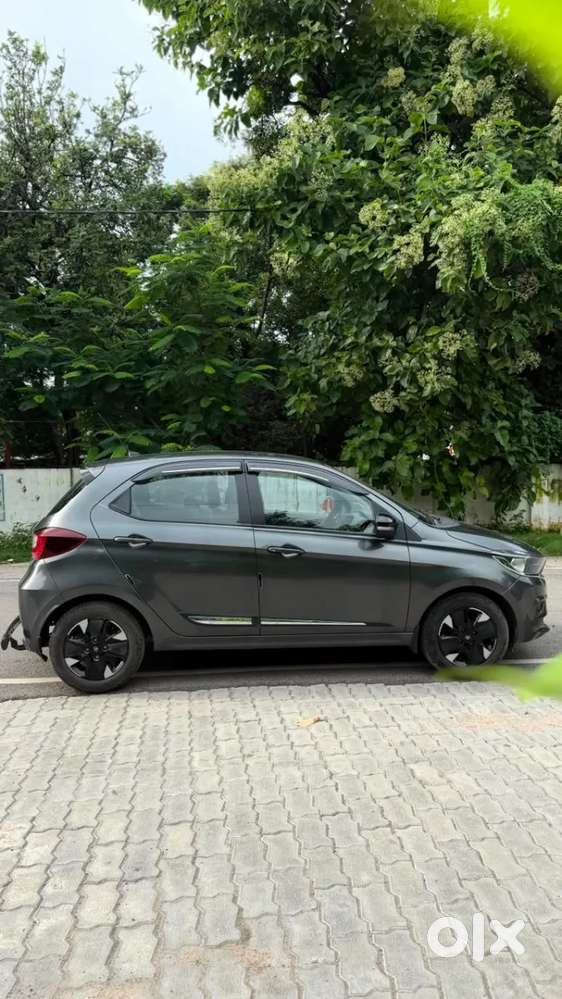 Tata Tiago 1.05 Revotorq Xt, 2025, Petrol