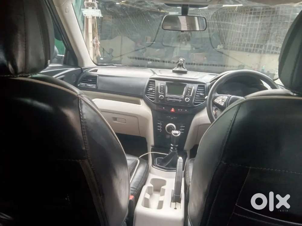 Mahindra Xuv300 1.2 2023