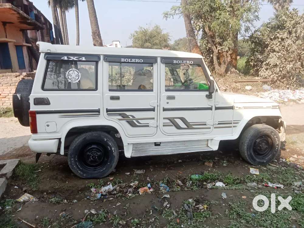 Mahindra Bolero Sle  2028  Tak Hai