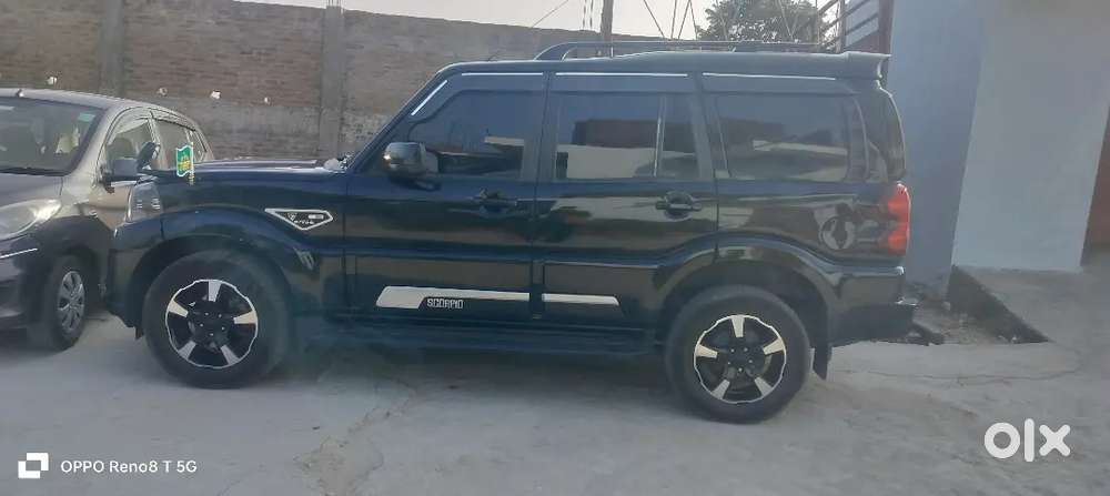 Mahindra Scorpio Classic 2015 Diesel 80000 Km Driven