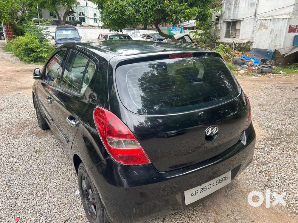 Hyundai I20 Asta 2011 Model Diesel Car