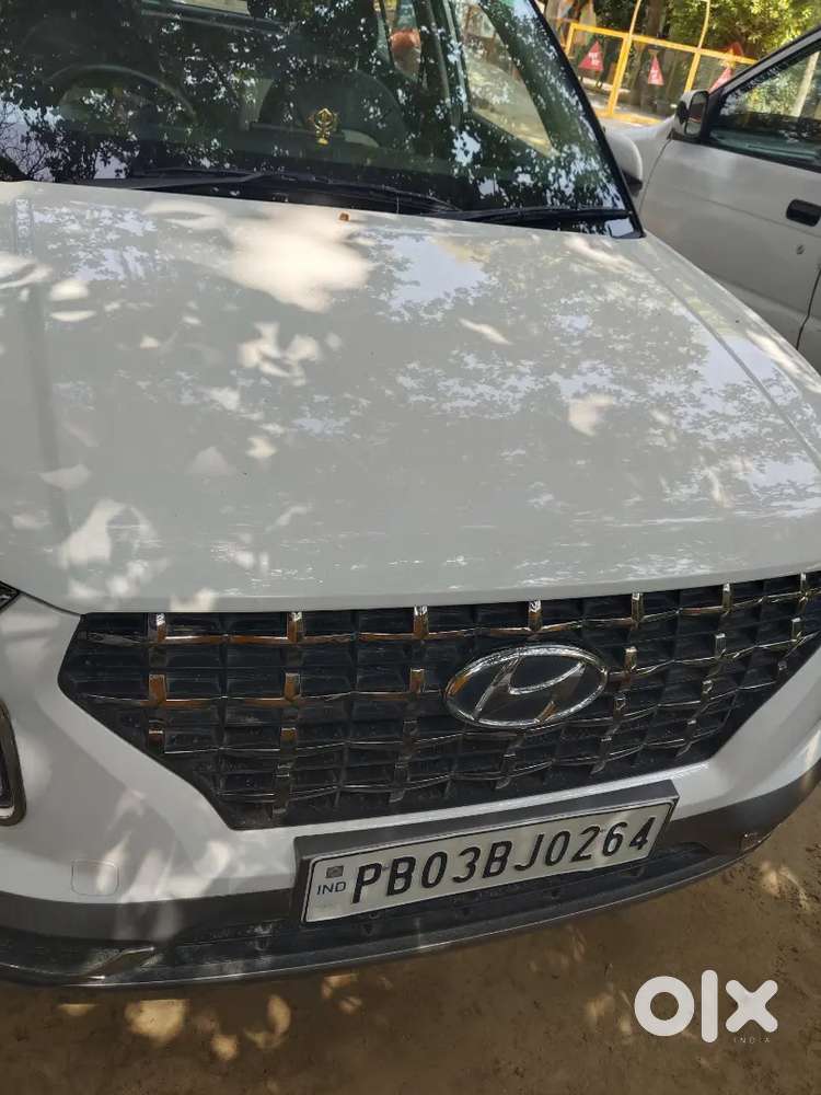Hyundai Venue 2022 Manual