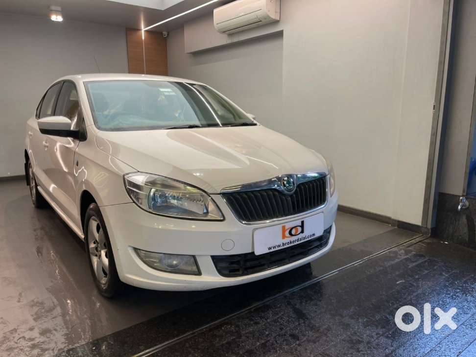 Skoda Rapid 2013-2016 1.6 Mpi At Elegance, 2012, Petrol