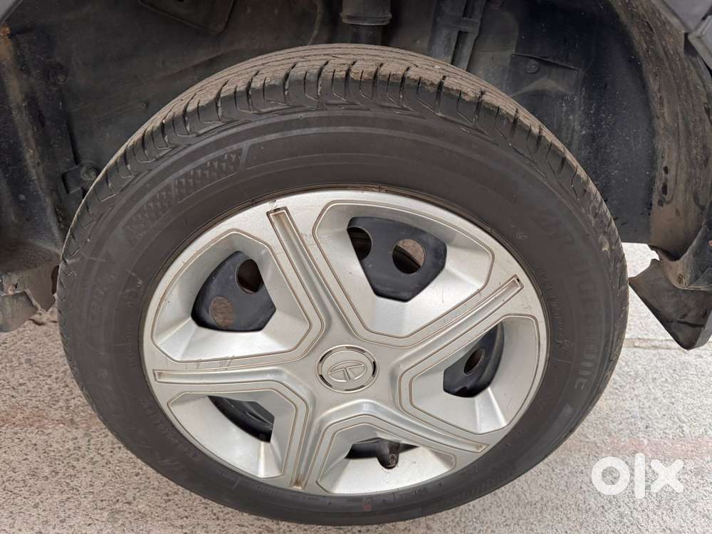 Tata Nexon 1.5 Revotorq Xm (s), 2023, Diesel