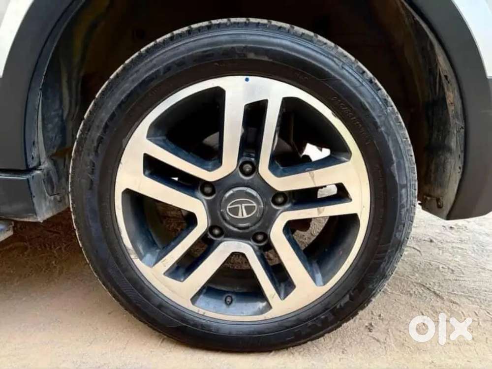 Tata Hexa 2017