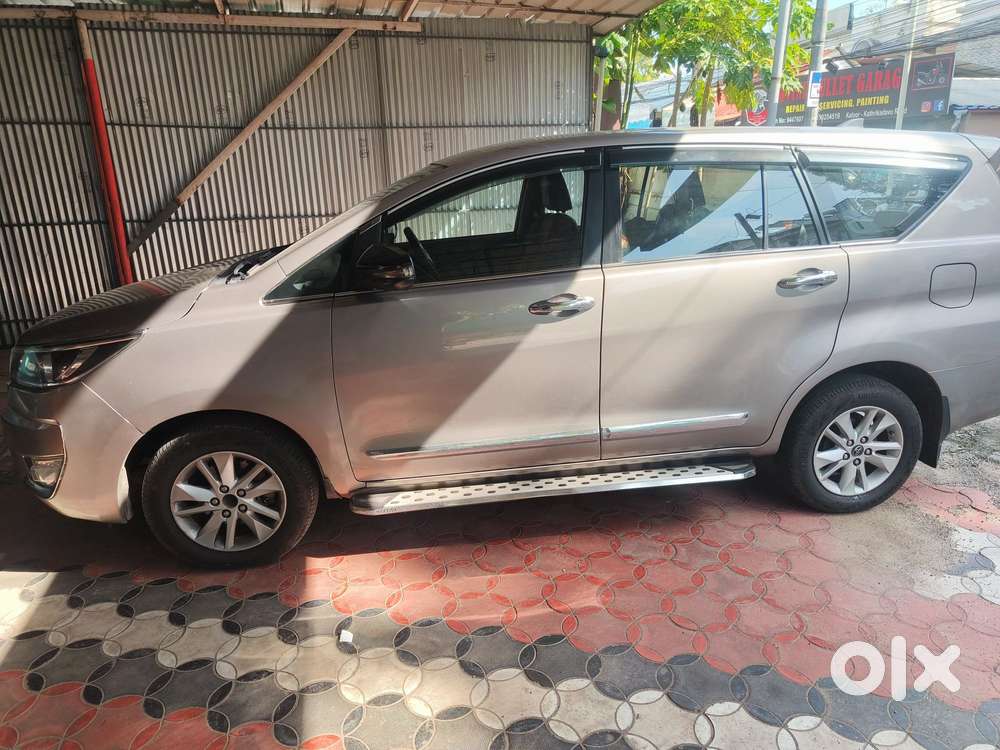 Toyota Innova Crysta 2.8 Gx At, 2017, Diesel