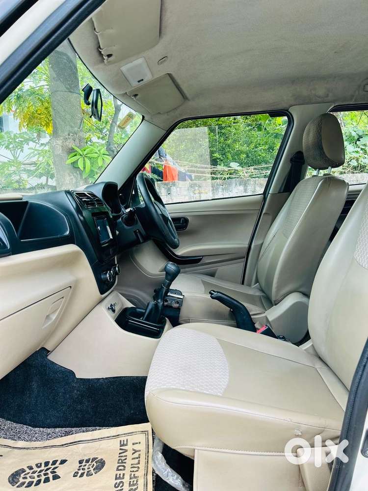 Mahindra Tuv 300 T6 Plus, 2017, Diesel