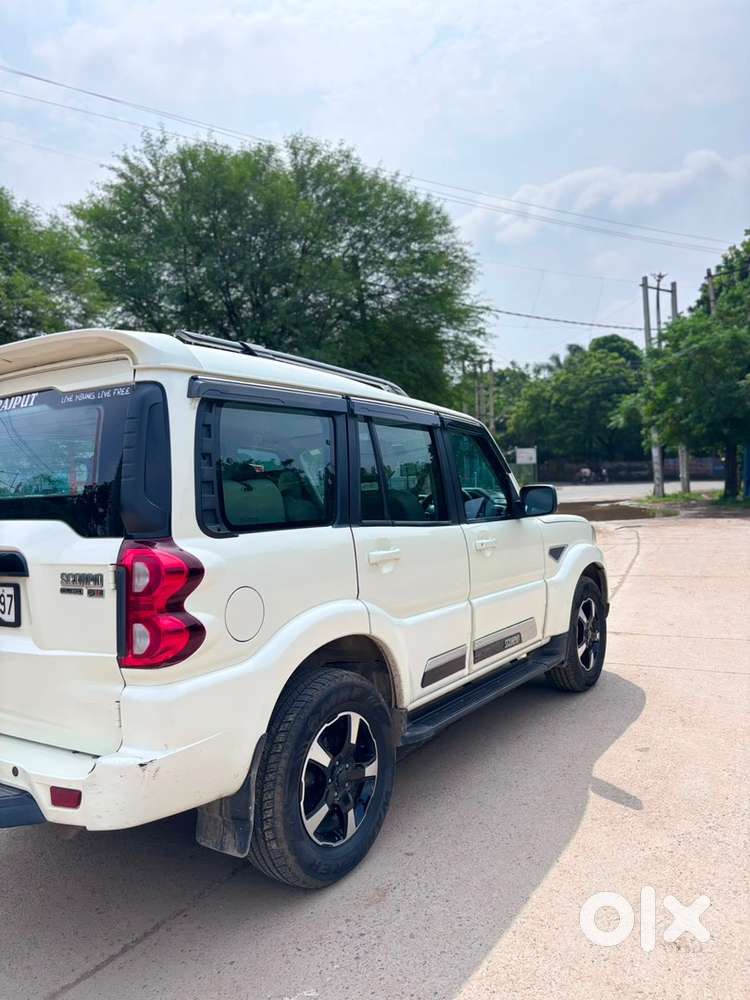 Mahindra Scorpio Classic 2021