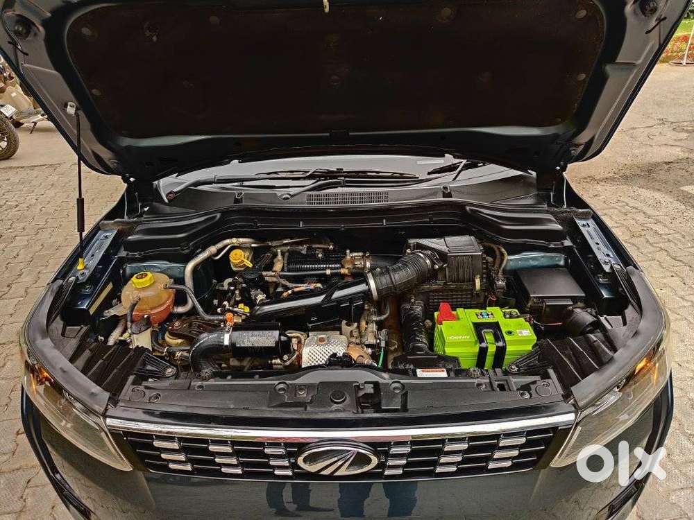 Mahindra Xuv300 W4, 2022, Petrol