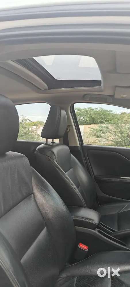 Honda City Vx 2016 Topend With Sunroof