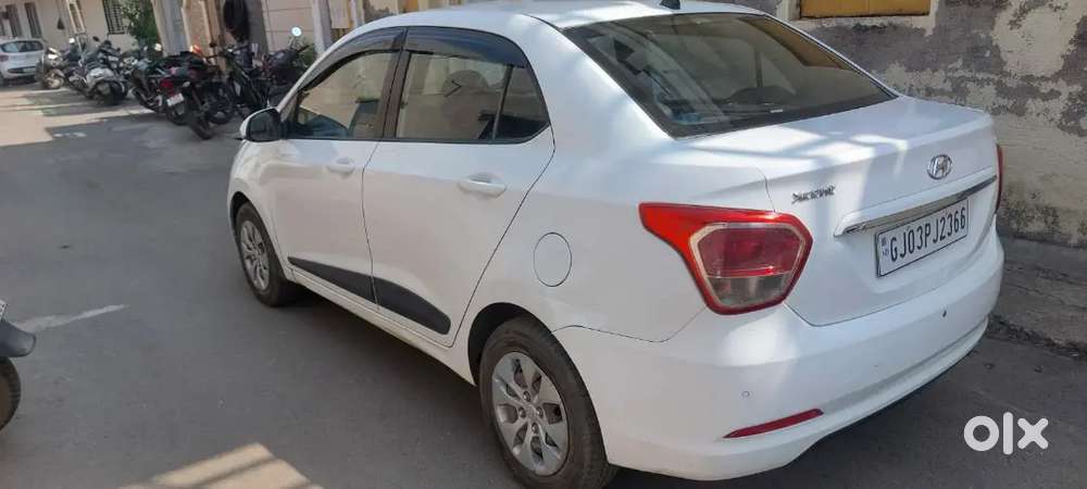 Hyundai Xcent 2016 Diesel 235000 Km Driven