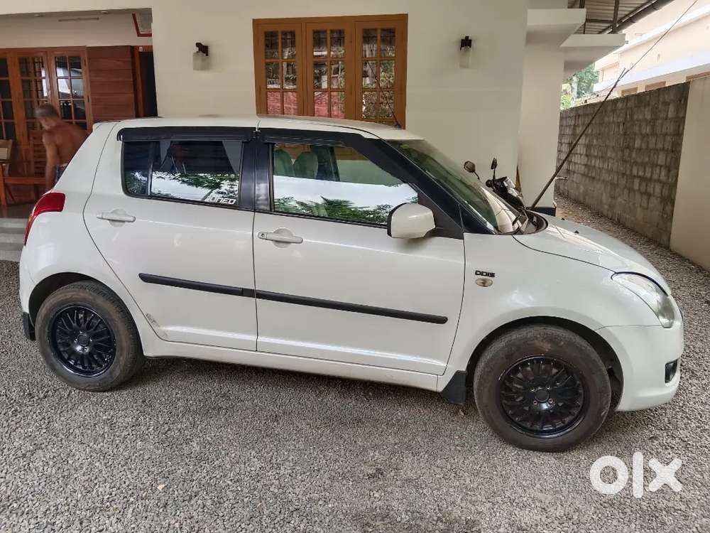 Maruti Suzuki Swift 2010