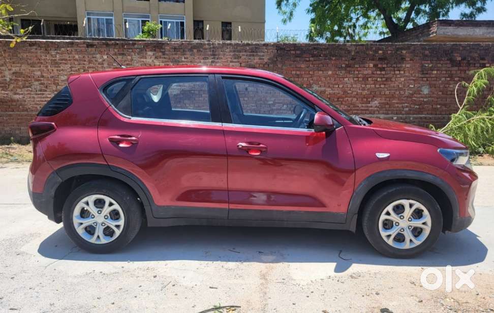 Kia Sonet Hte G, 2023, Petrol