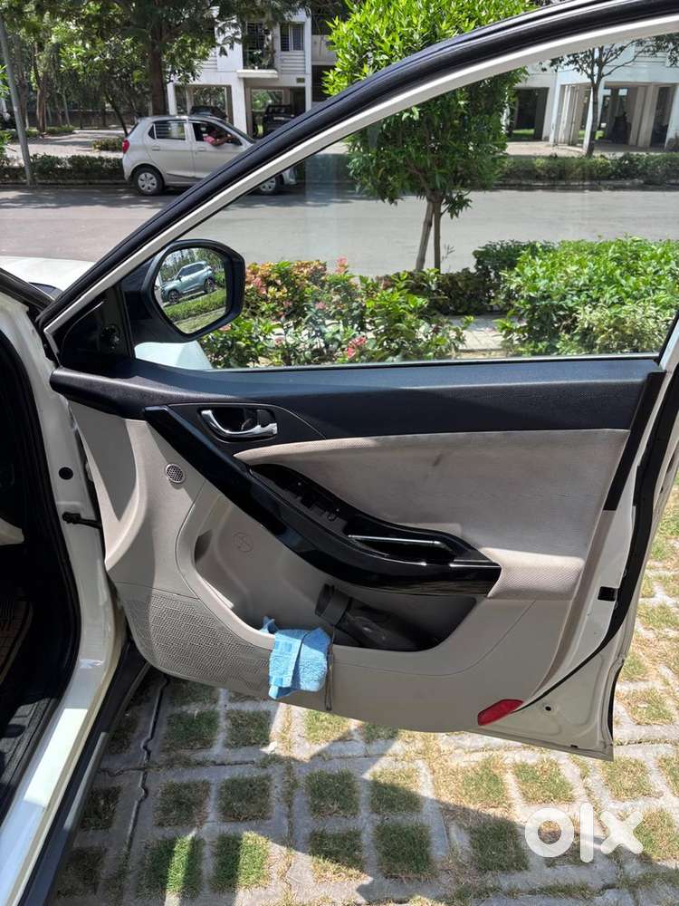 Tata Nexon Petrol 2021