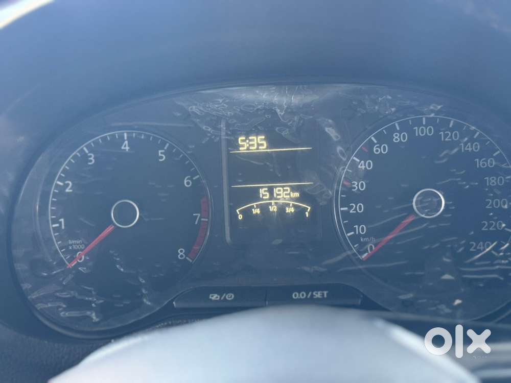Volkswagen Polo 2015 Year