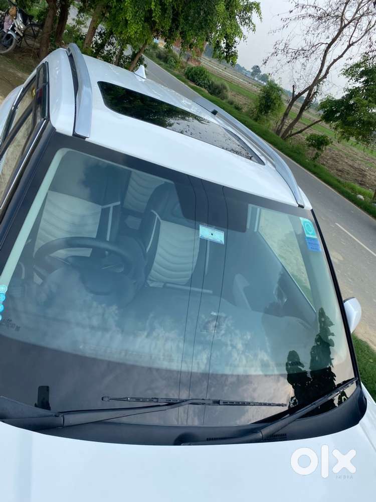 Hyundai Venue 2023 Petrol Well Maintained