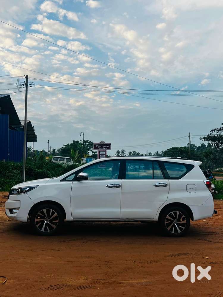 Toyota Innova Crysta 2017