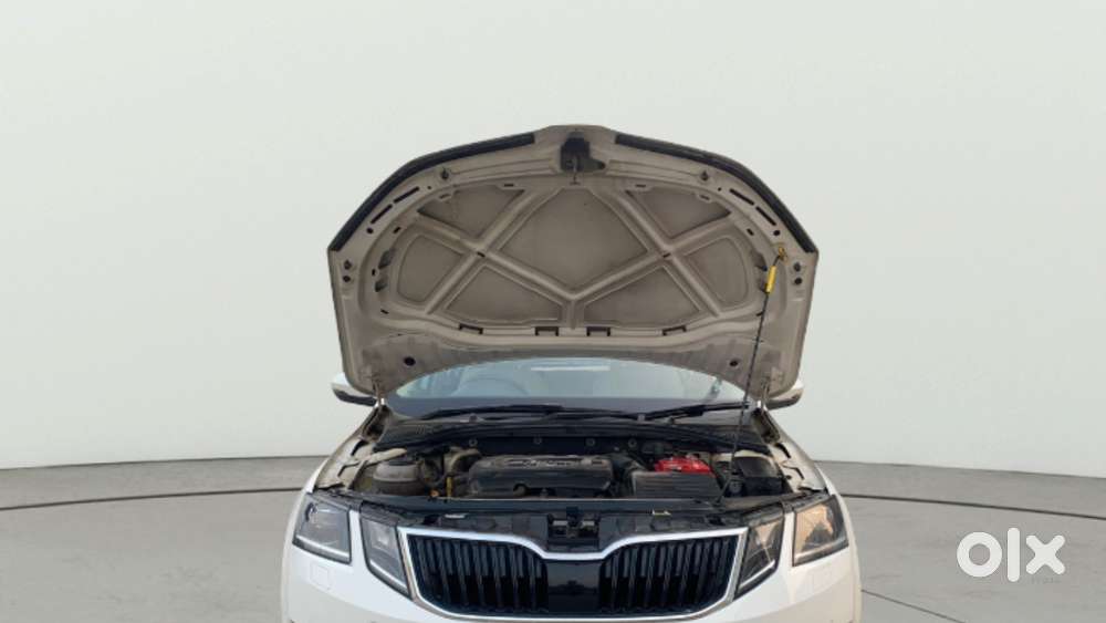 Skoda Octavia 1.8 Tsi At L K, 2018, Petrol