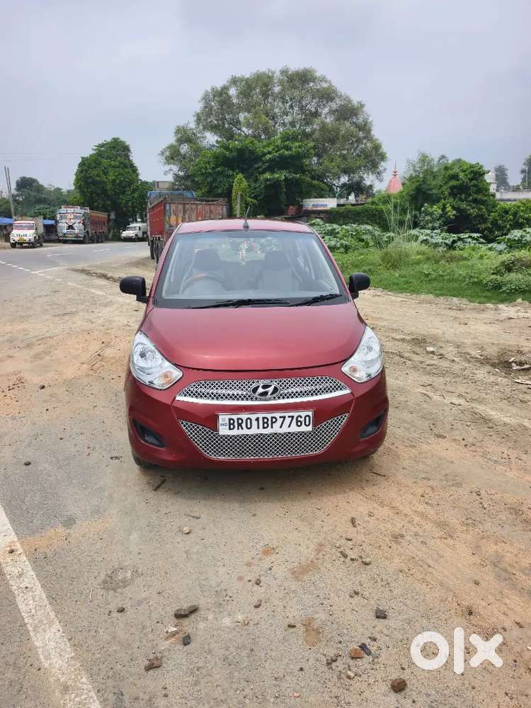 Hyundai I10 2013  Gari Bahut Kam Chali Hui Hai