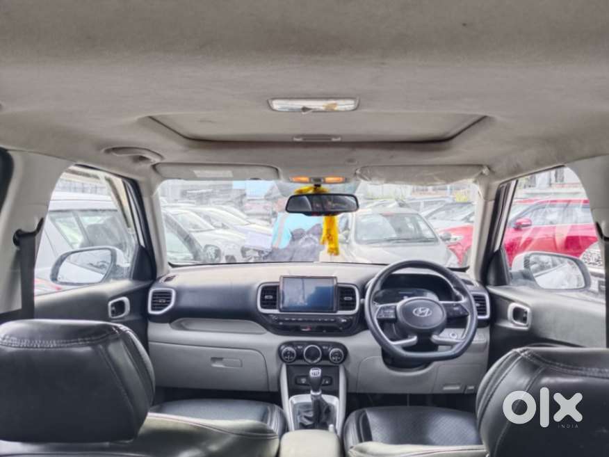 Hyundai Venue Sx Mt, 2023, Petrol