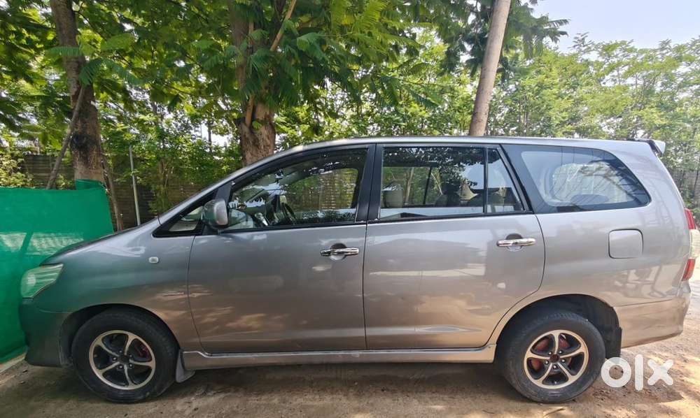 Toyota Innova Diesel 2012