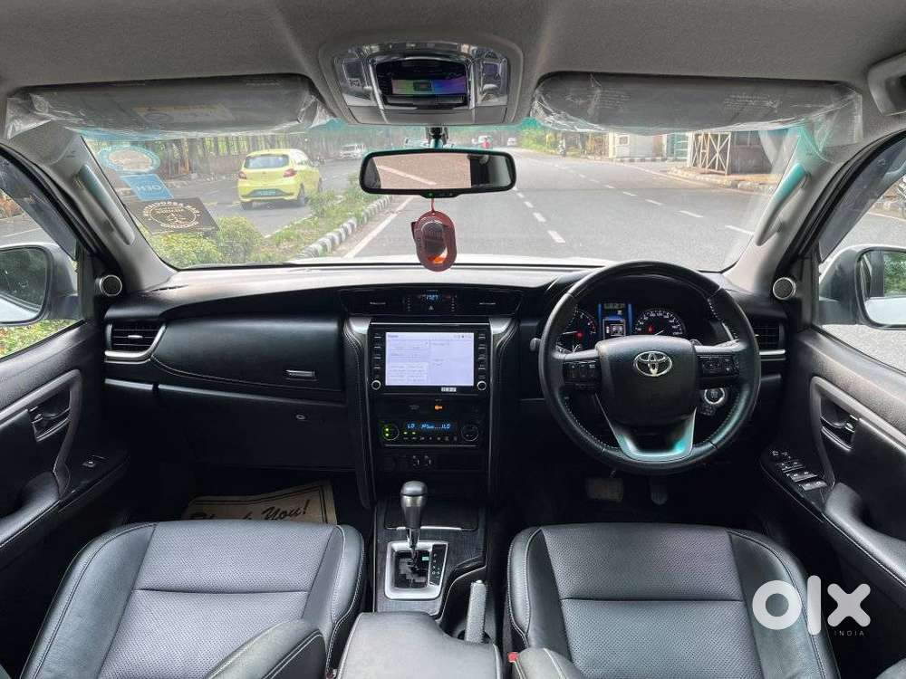 Toyota Fortuner 4x2 At 2.7 Petrol, 2022, Petrol