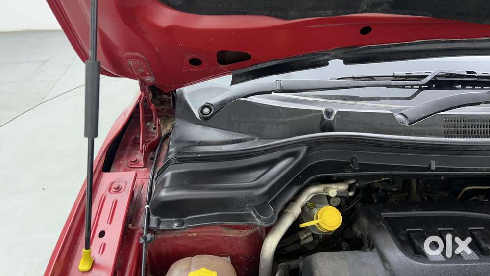 Mahindra Xuv300 W8 Option Diesel, 2022, Diesel