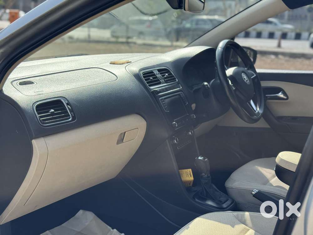 Skoda Rapid Elegance 1.6 Mpfi At, 2017, Petrol