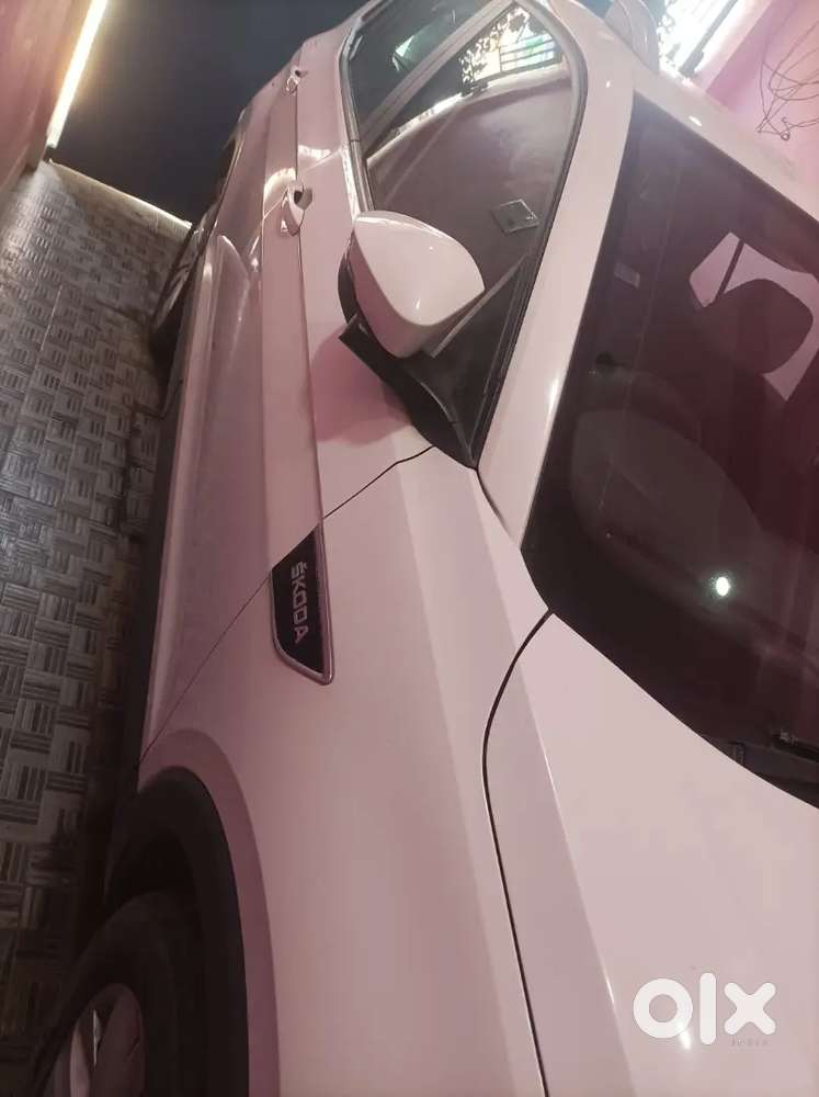 Skoda Kushaq 2023 Petrol 1872 Km Driven Well Maintained Car.