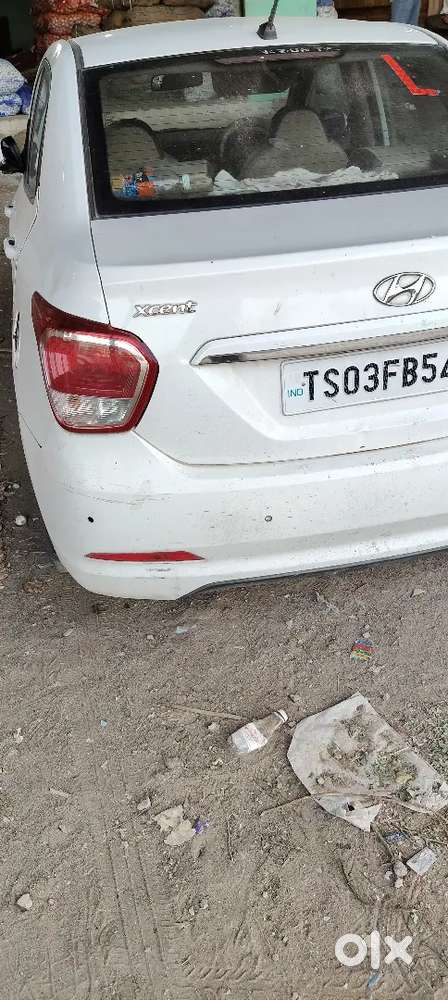 Hundai Xcent Neat And Clean Car