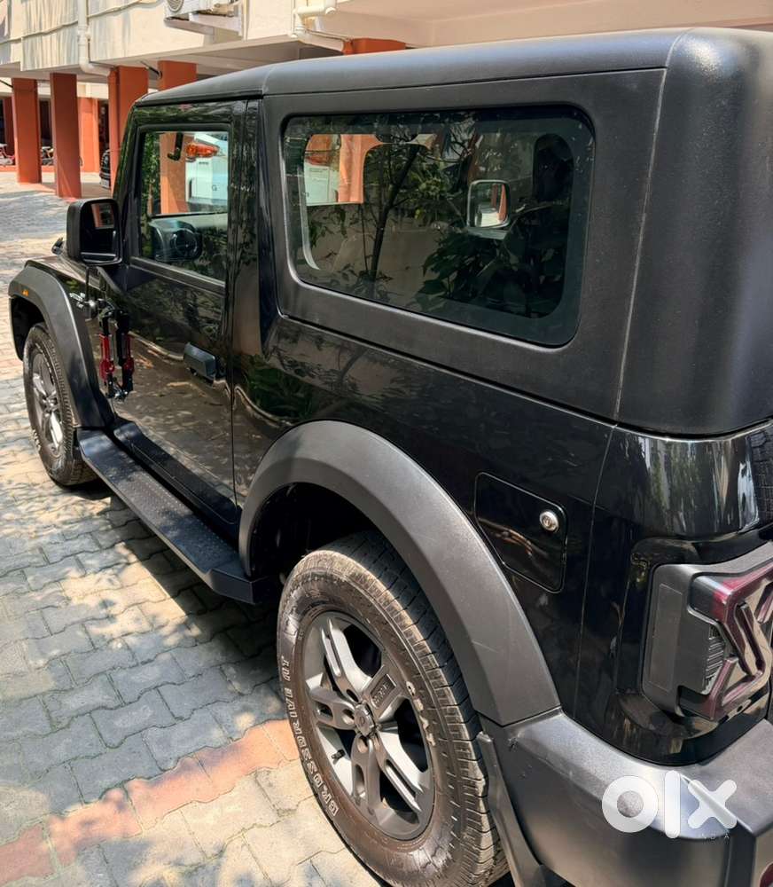 Mahindra Thar Petrol 2022