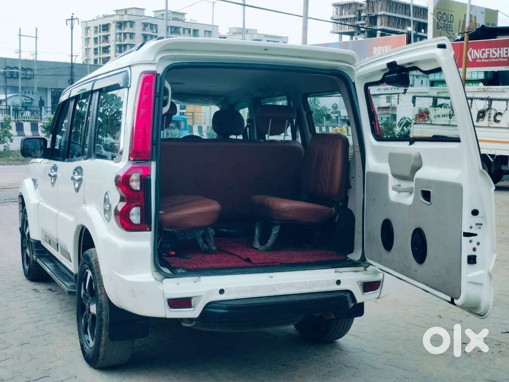 Mahindra Scorpio Classic 2.2 S 11 Mt 7 Str, 2022, Diesel