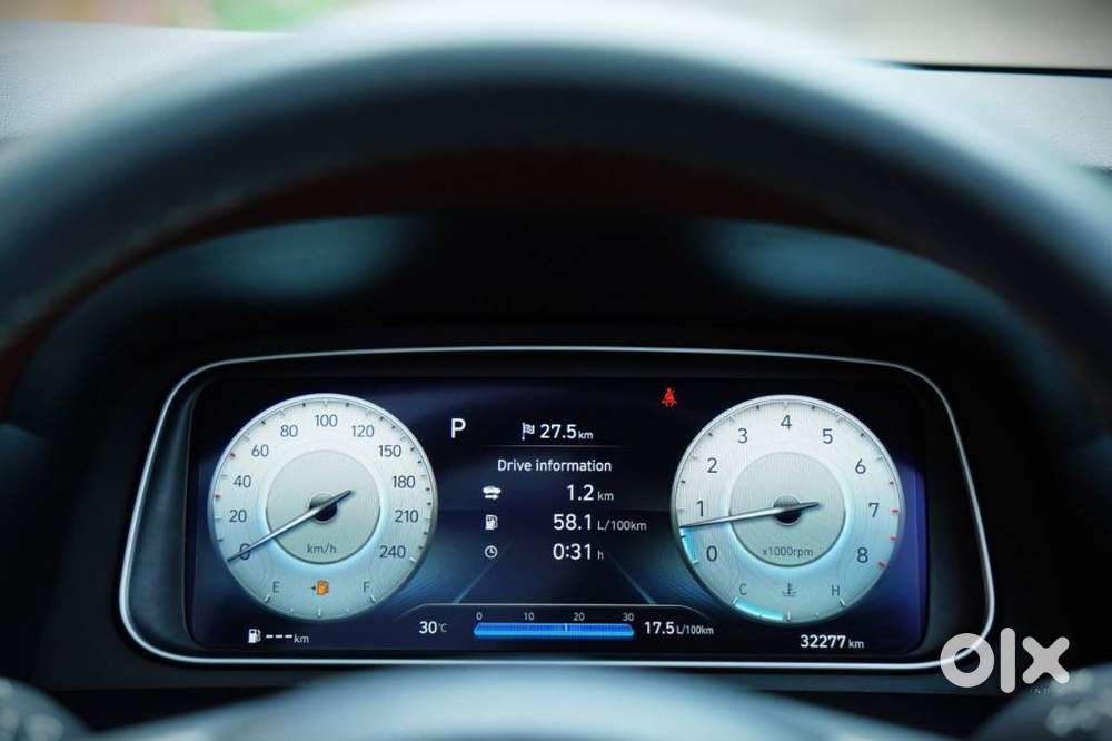 Hyundai Alcazar 2.0 Signature (o) Petrol At 7 Str, 2023, Petrol