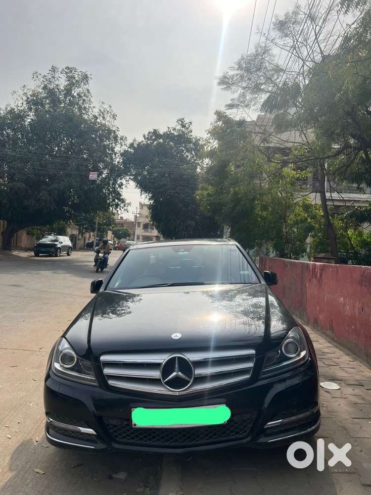 Mercedes-benz C Class 2012 Petrol Well Maintained